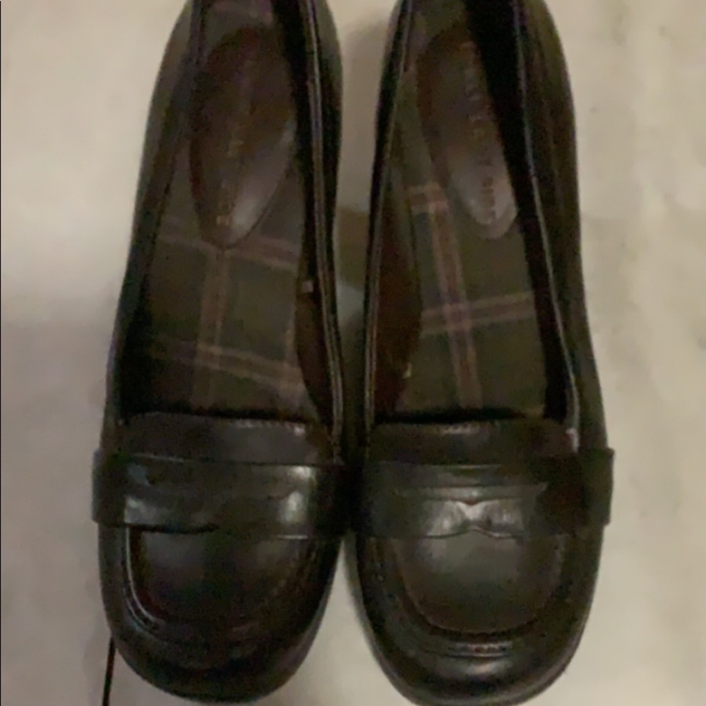 Heels - Picture 2 of 2